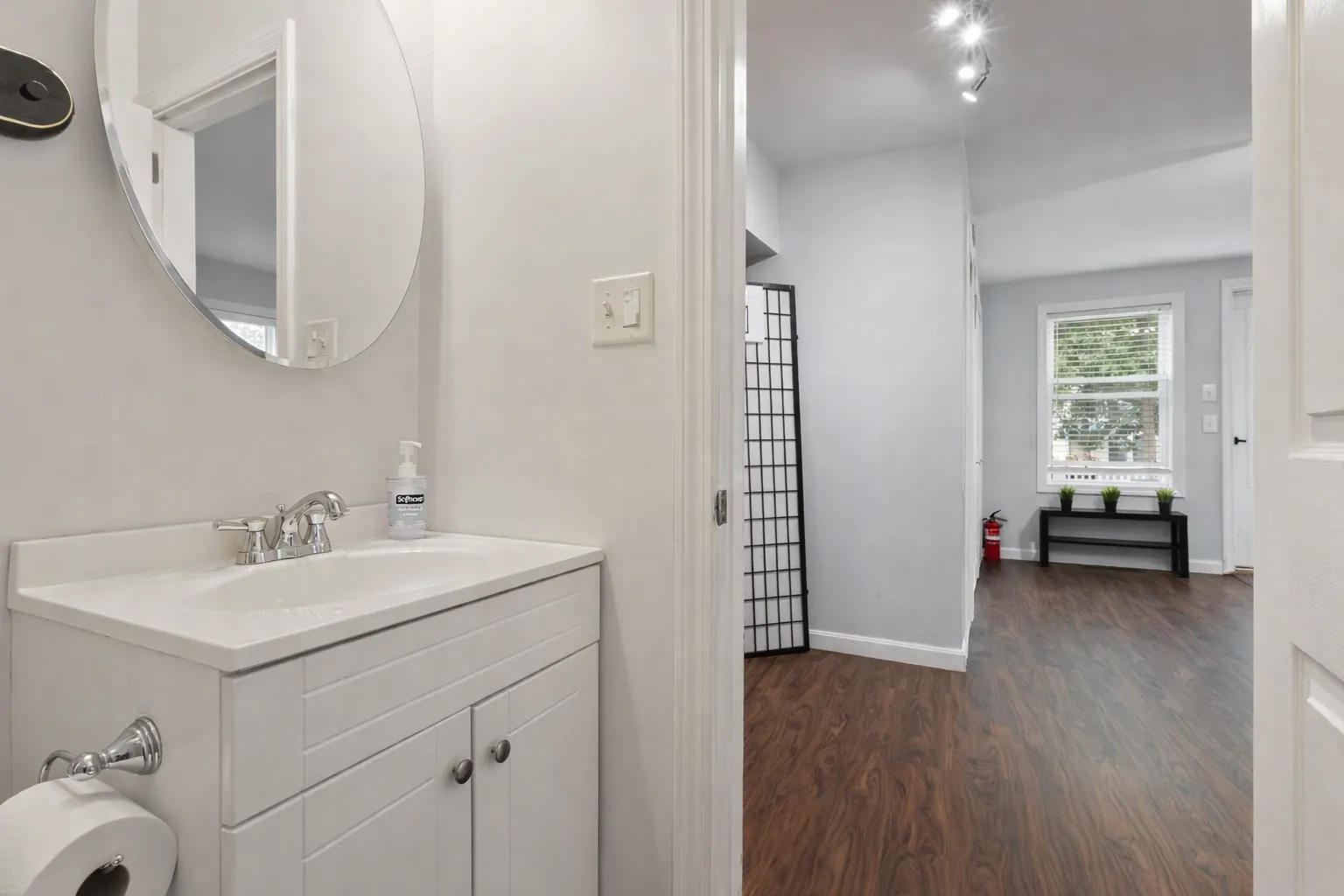 Second bathroom detail — Beachside Bliss Cottage vacation rental