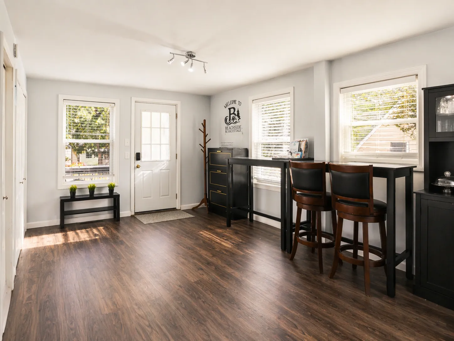 Dedicated workspace with fast Wi-Fi — Beachside Bliss Cottage, Old Orchard Beach